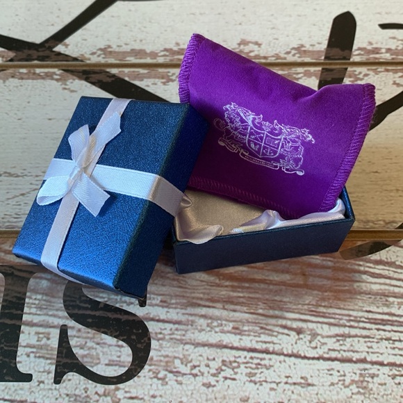 Morganite Flower Ring - Picture 8 of 8